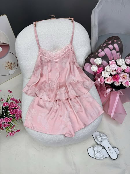Đồ Ngủ Sexy 2 Dây Gấm Ánh Kim Quyến Rũ