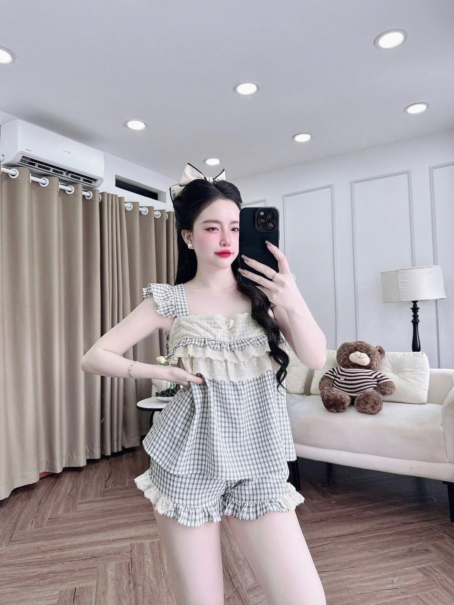 Bộ Ngủ Đùi Caro Tiểu Thư Phối Ren