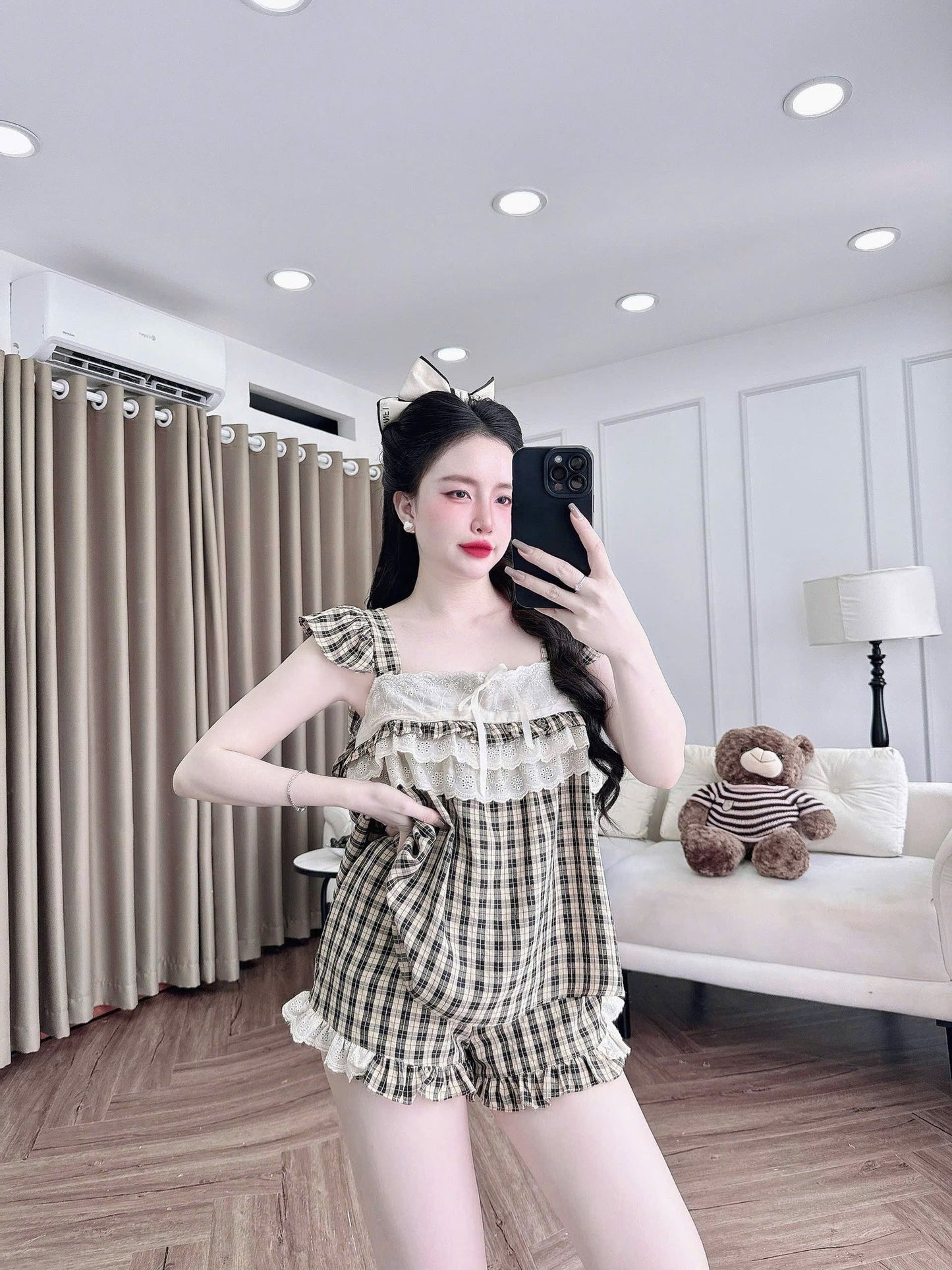Bộ Ngủ Đùi Caro Tiểu Thư Phối Ren