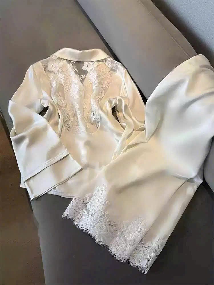 Pijama Trắng Lụa Phối Ren Sang Chảnh