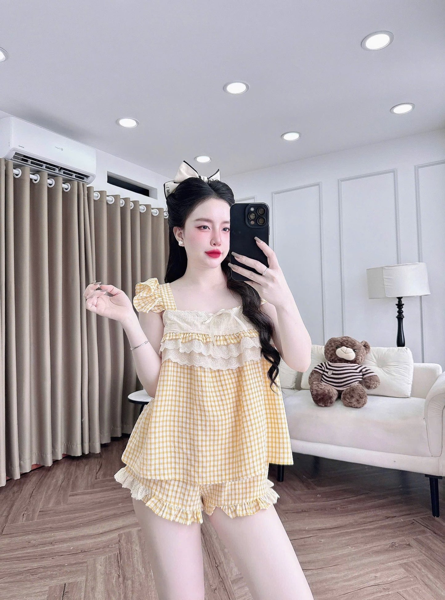 Bộ Ngủ Đùi Caro Tiểu Thư Phối Ren