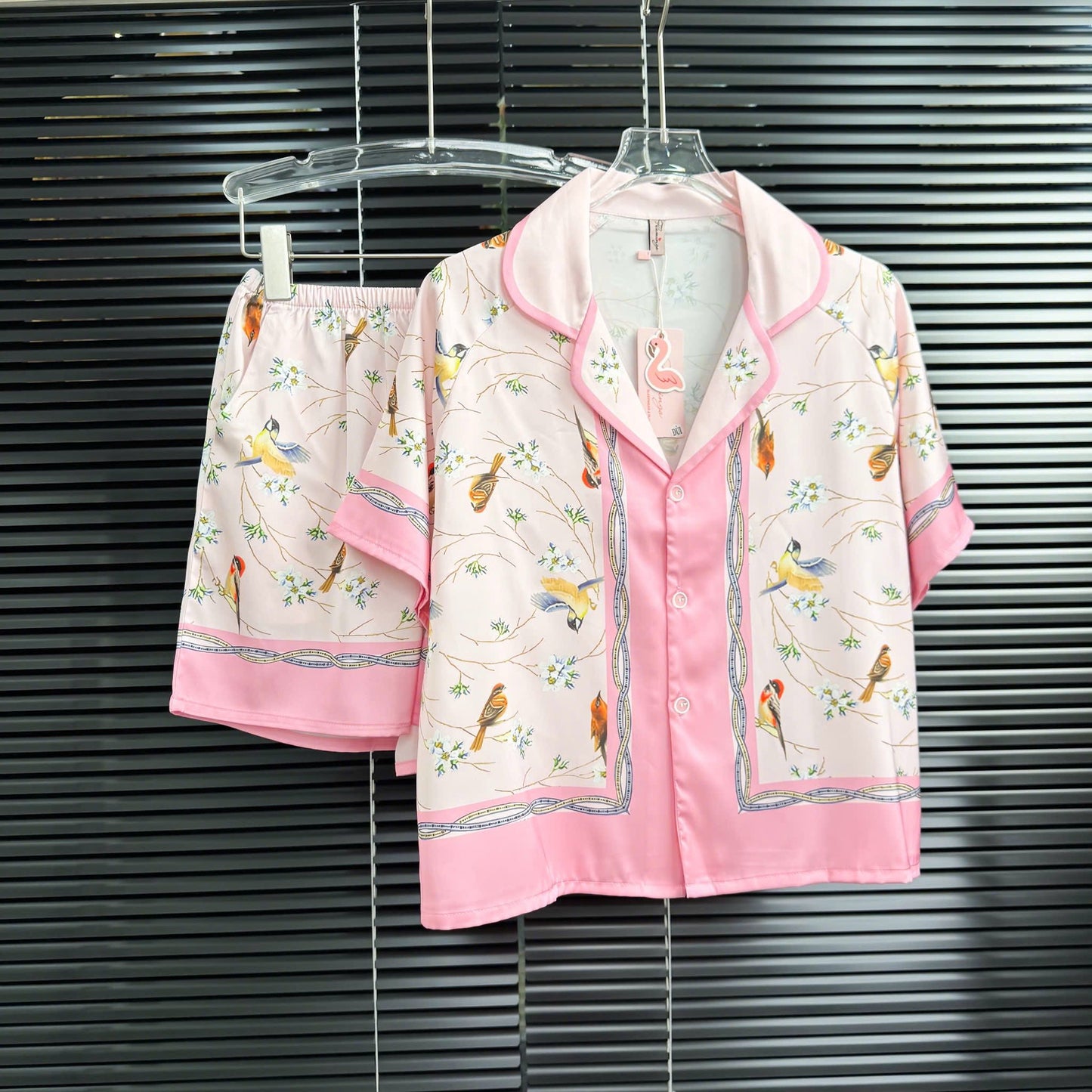 Pijama Đùi Raglan Lụa Latin Flamingo