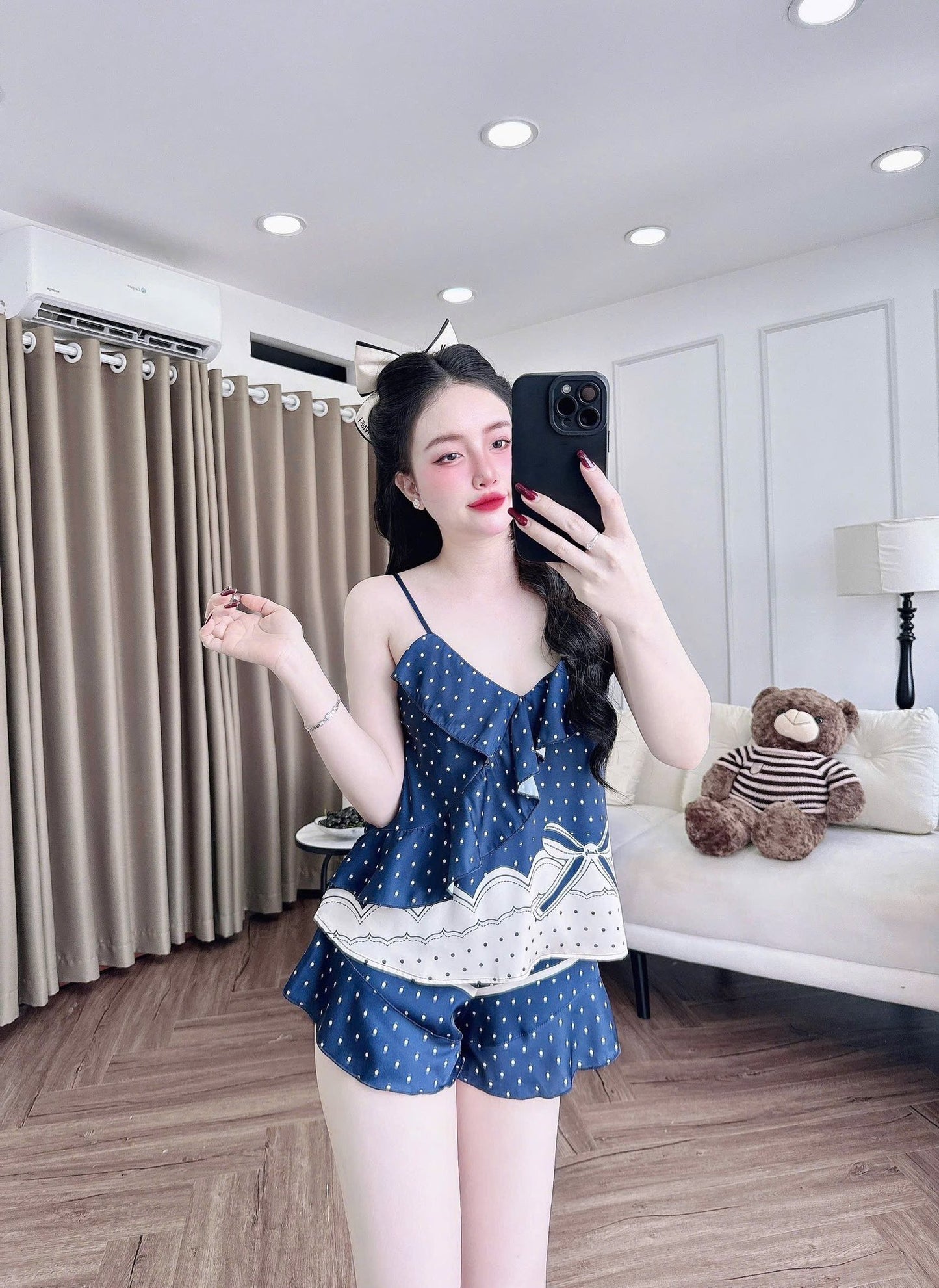 Bộ ngủ 2 dây đùi lụa Latin viền bèo