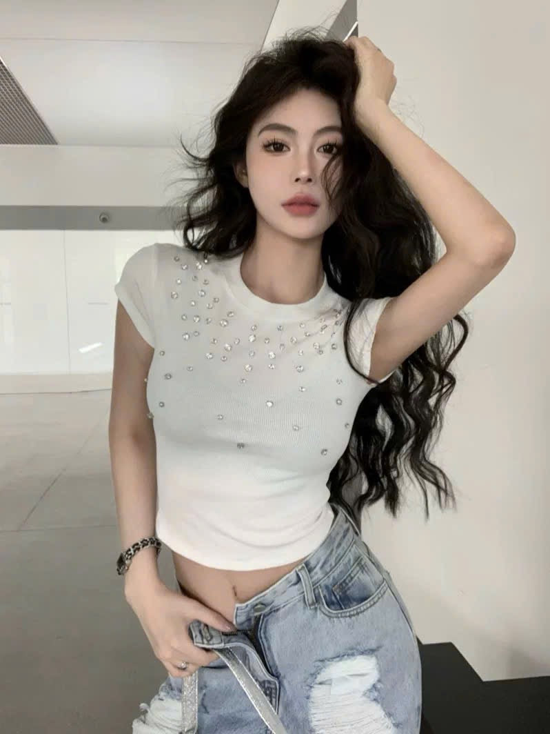 Áo croptop thun đính đá lấp lánh