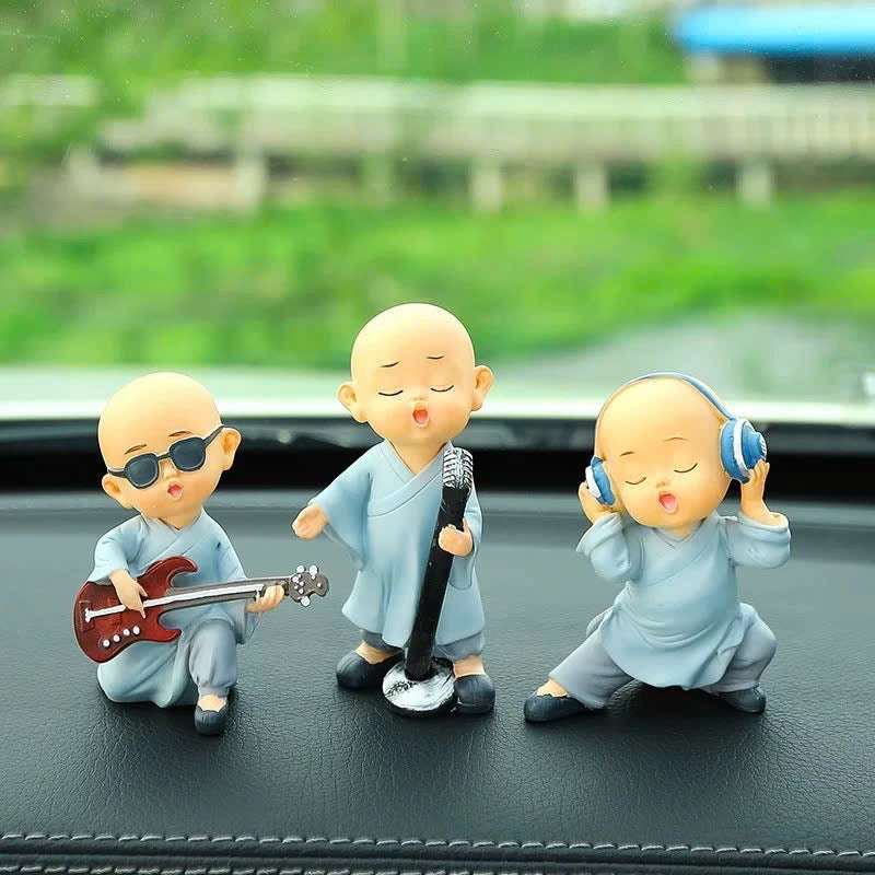 Dán xe chú tiểu chăm chỉ và vui vẻ
