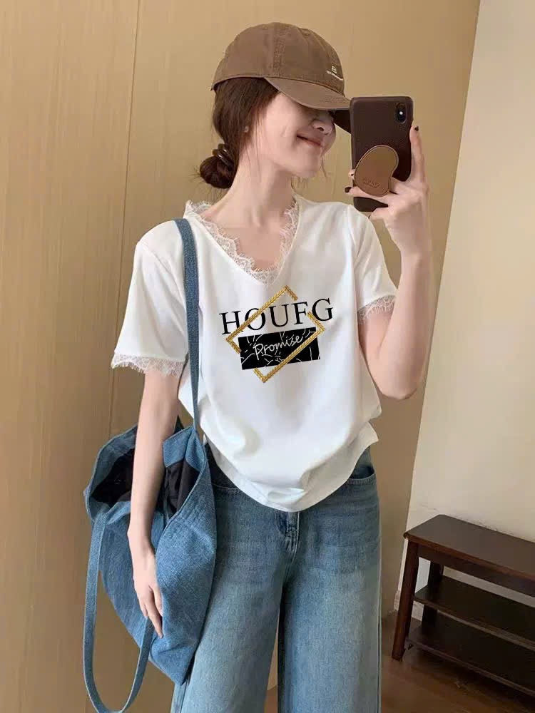 Áo phông viền ren, cổ V thanh lịch