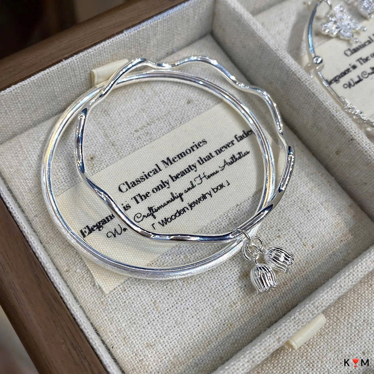 Vòng bạc dạng kiềng sáng xinh