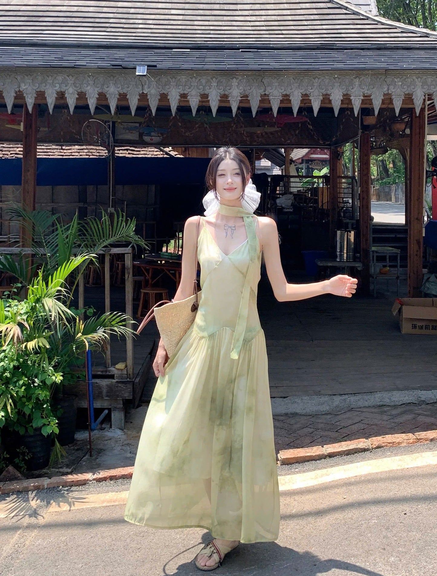 Váy 2 dây loang màu dịu dàng