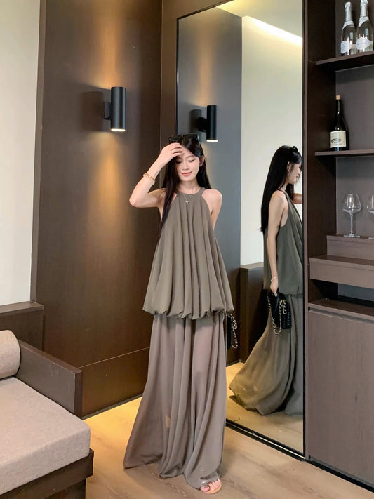 Set áo cổ yếm form dài phối chân váy dài