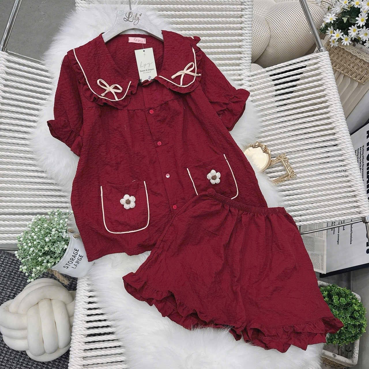 Bộ đũi ngắn bông hoa và nơ siêu dễ thương