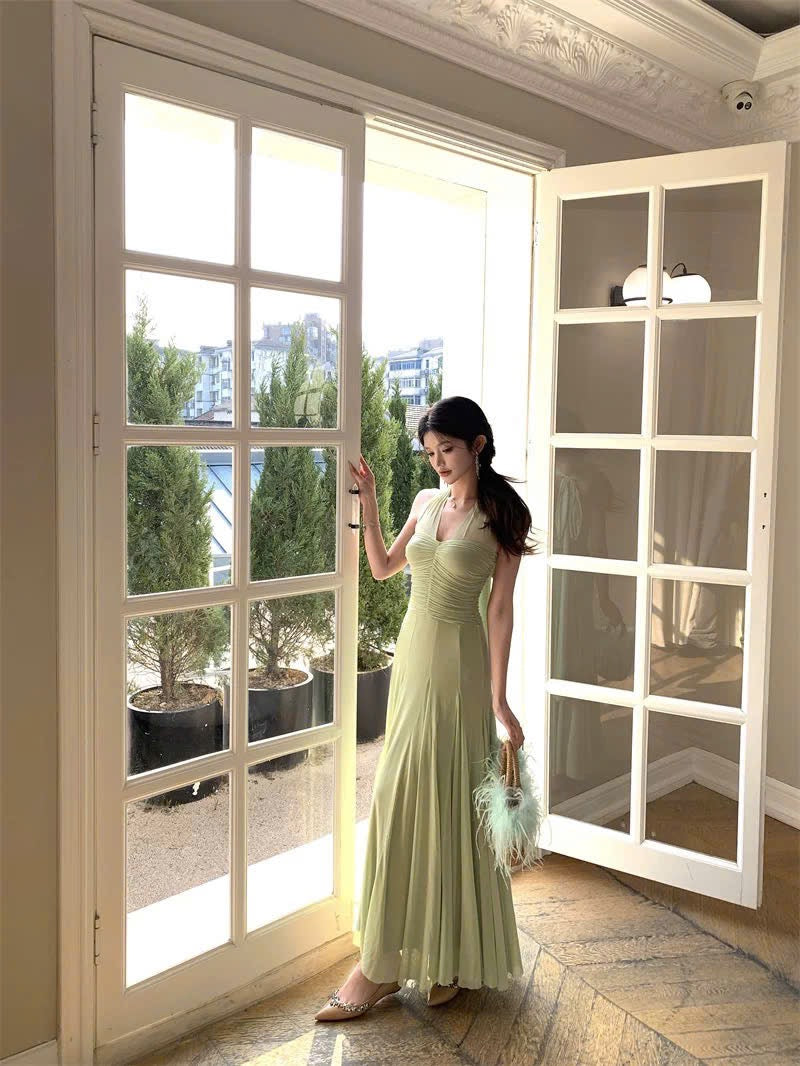 Váy liền dài sang quý phái