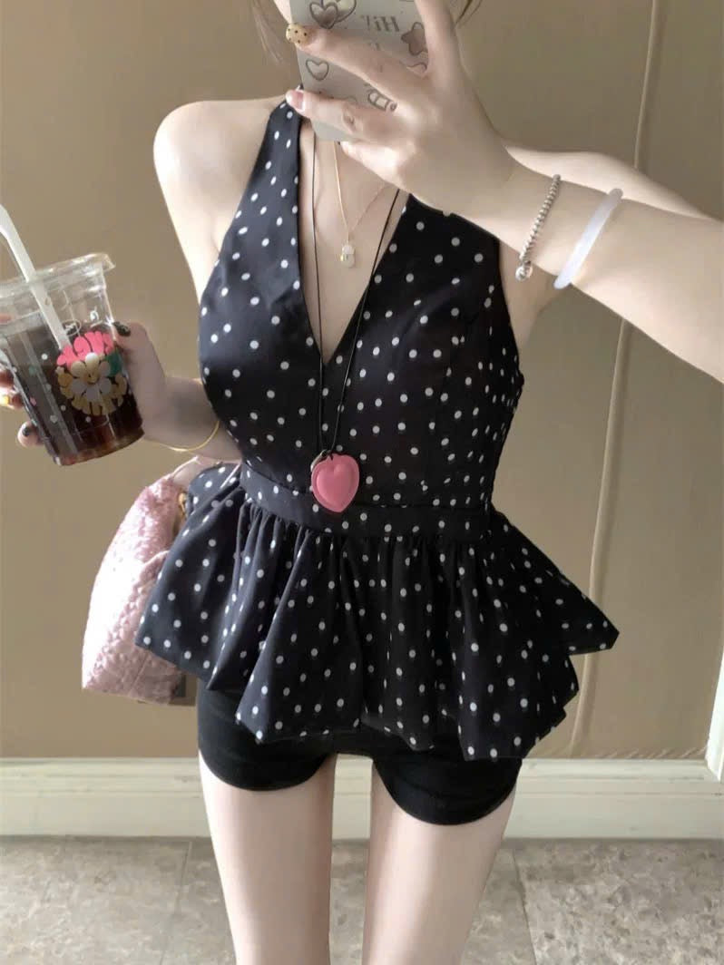 Áo cổ yếm chấm bi xoè