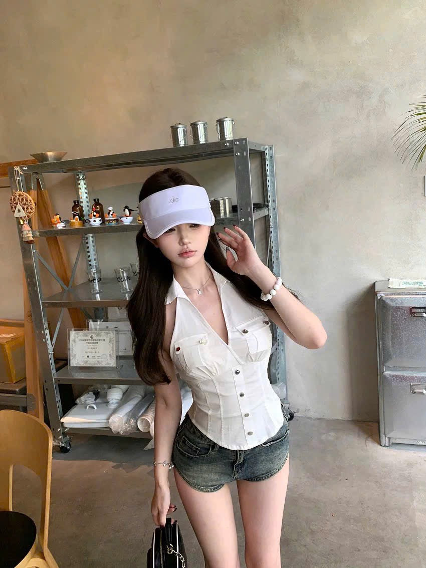 Áo sơ mi cổ yếm