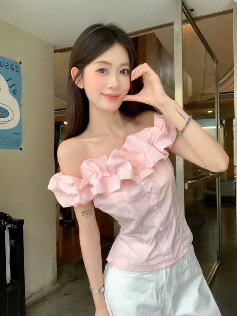 Áo trễ vai bèo hồng pastel