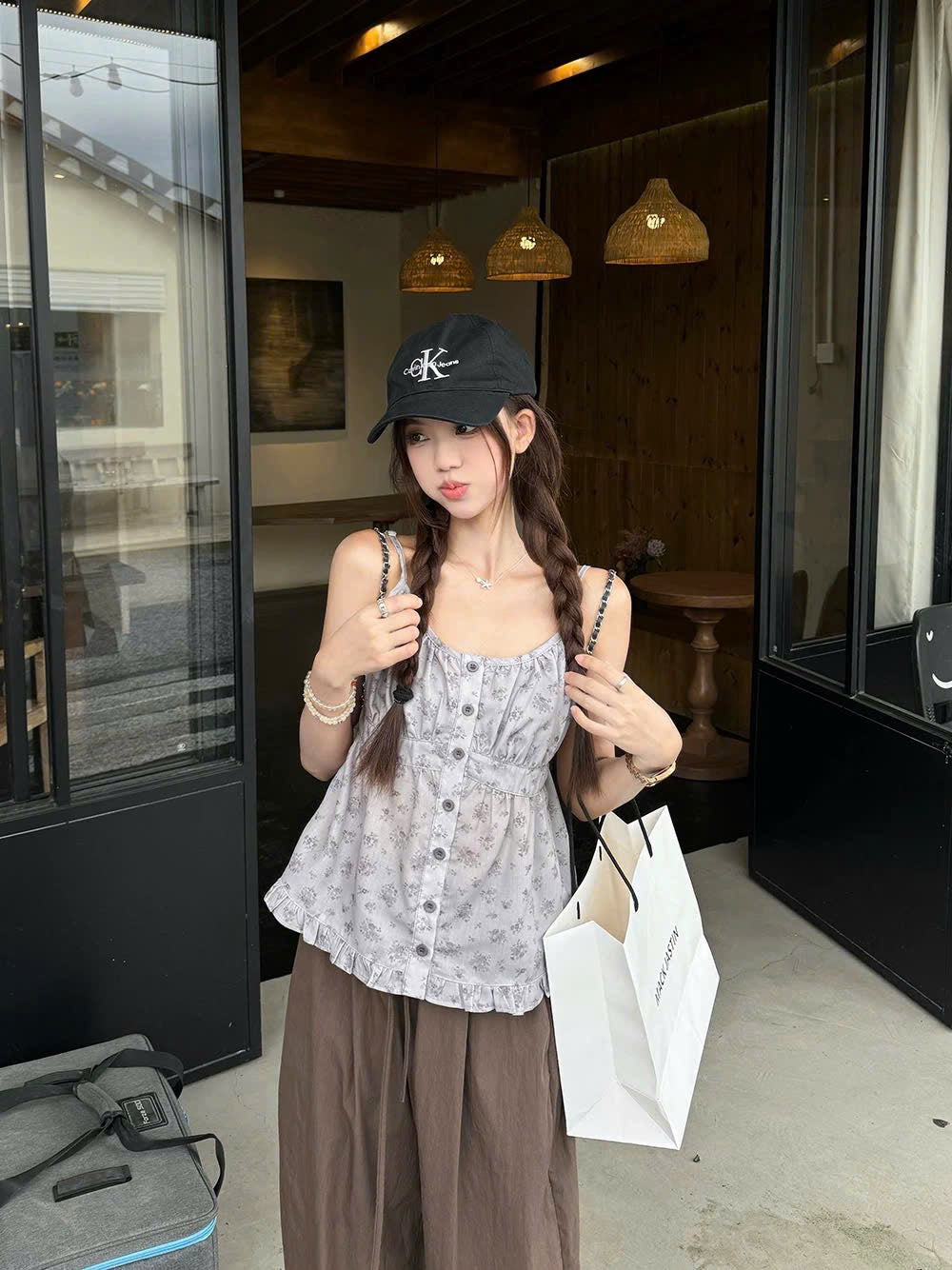 Set xinh áo 2 dây hoa nhí dễ thương phối cùng quần suông