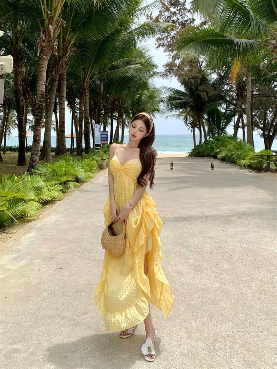 Đầm 2 dây caro vàng rực rỡ