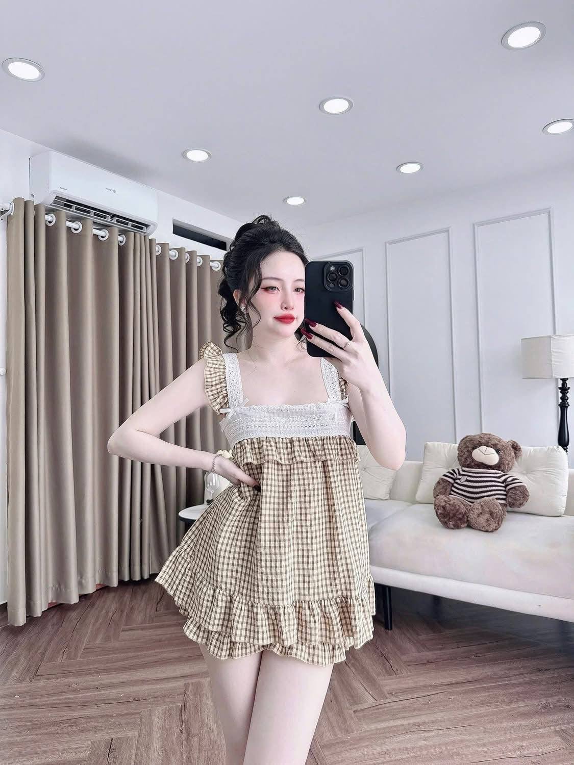 Bộ ngủ đùi caro phối ren tiểu thư