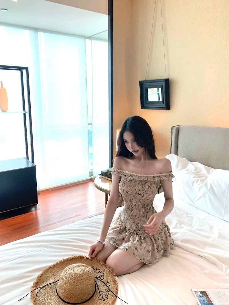 Đầm hoa trễ vai ôm siêu tôn dáng