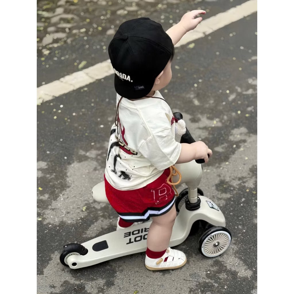 Bộ áo phông kem quần đùi đỏ cho bé trai