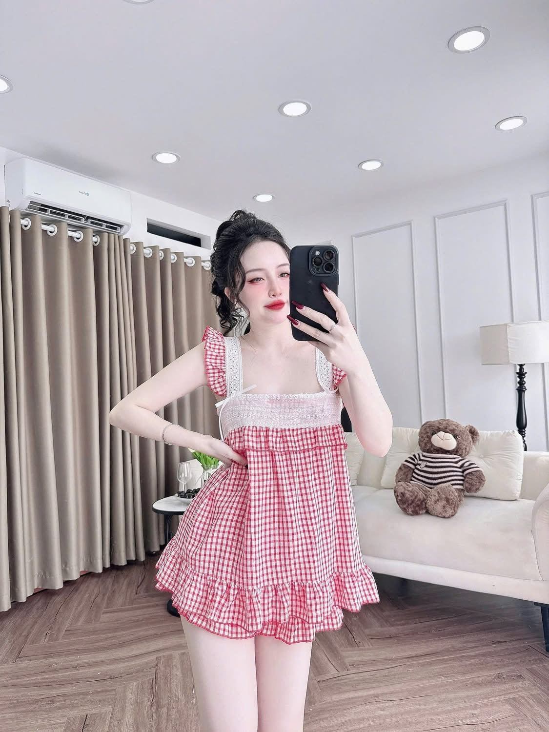 Bộ ngủ đùi caro phối ren tiểu thư