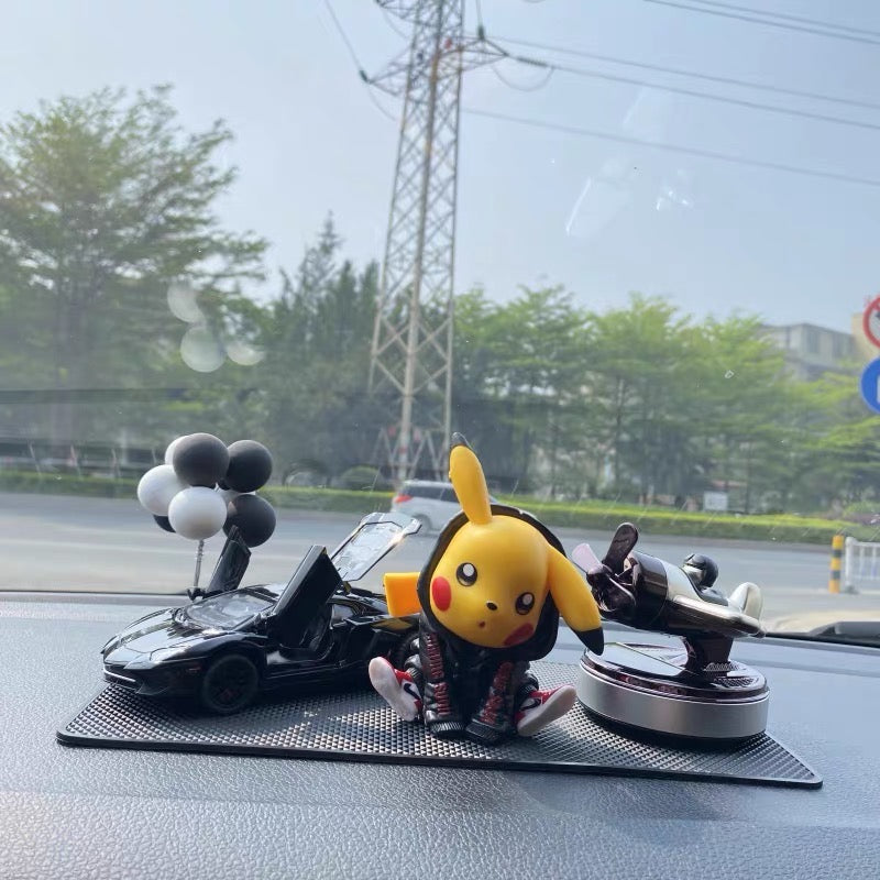 Trang trí xe Pika.chu mặc áo khoác