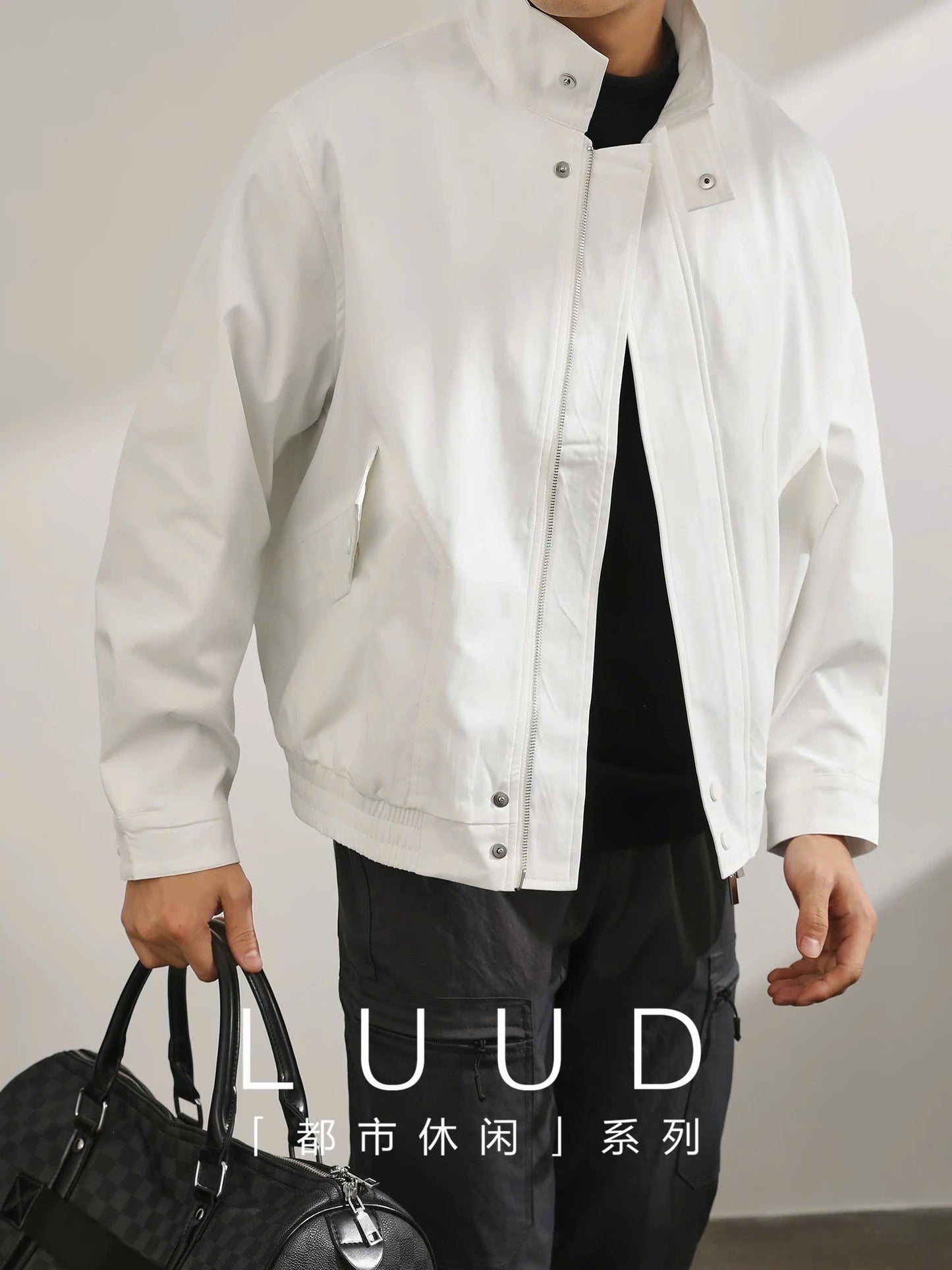 Áo khoác bomber trắng 2 dây kéo xịn xò