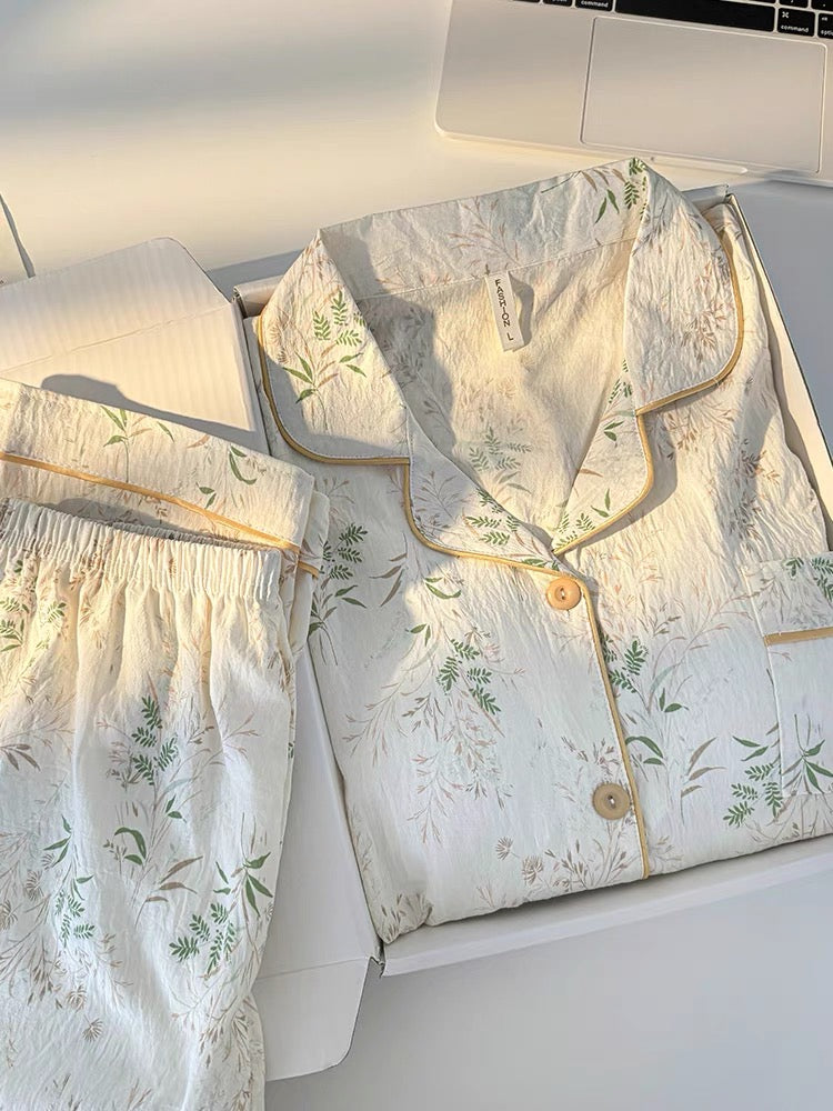 Pijama dài hoa lá dịu dàng
