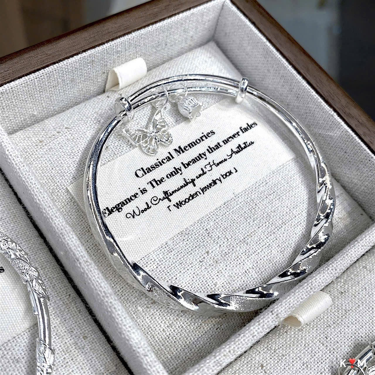 Vòng bạc dạng kiềng sáng xinh