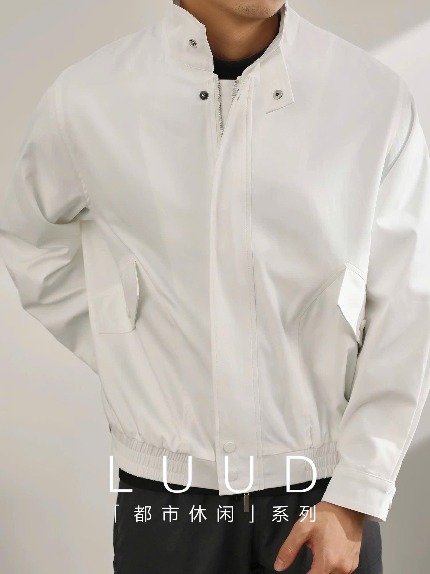 Áo khoác bomber trắng 2 dây kéo xịn xò