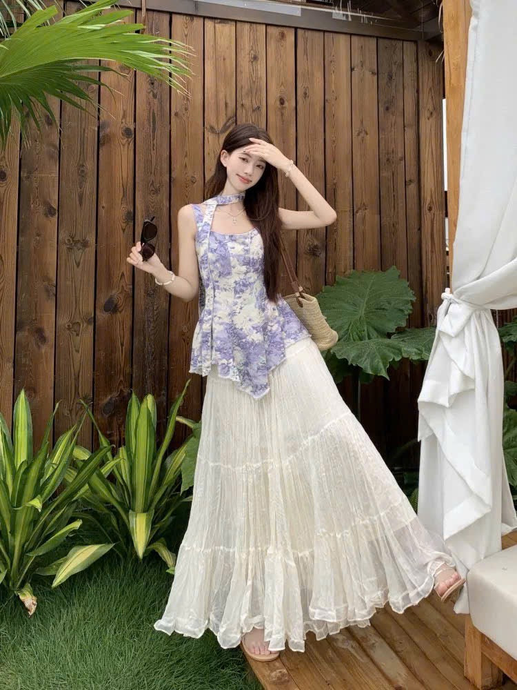 Set áo 2 dây hoa lá tươi tắn phối váy dài xòe