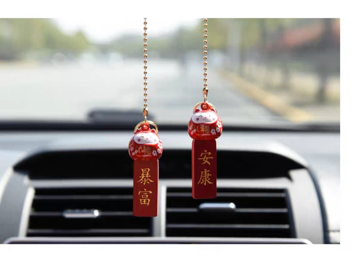 Đôi mèo thần tài treo xe may mắn