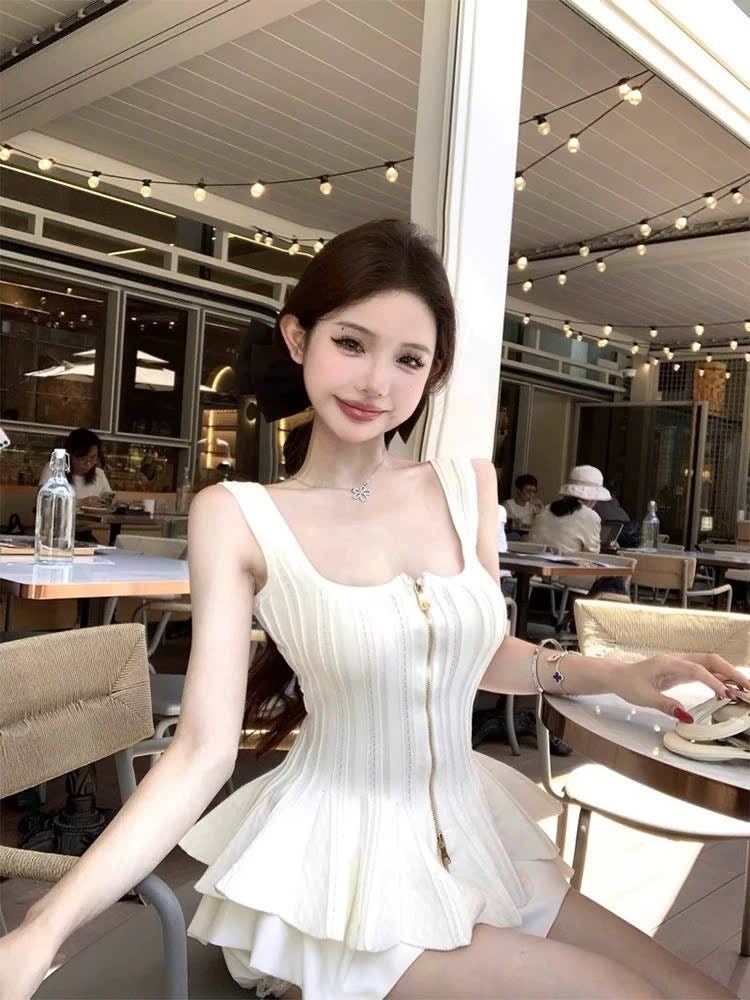 Áo 2 dây bản to xoè xinh xắn