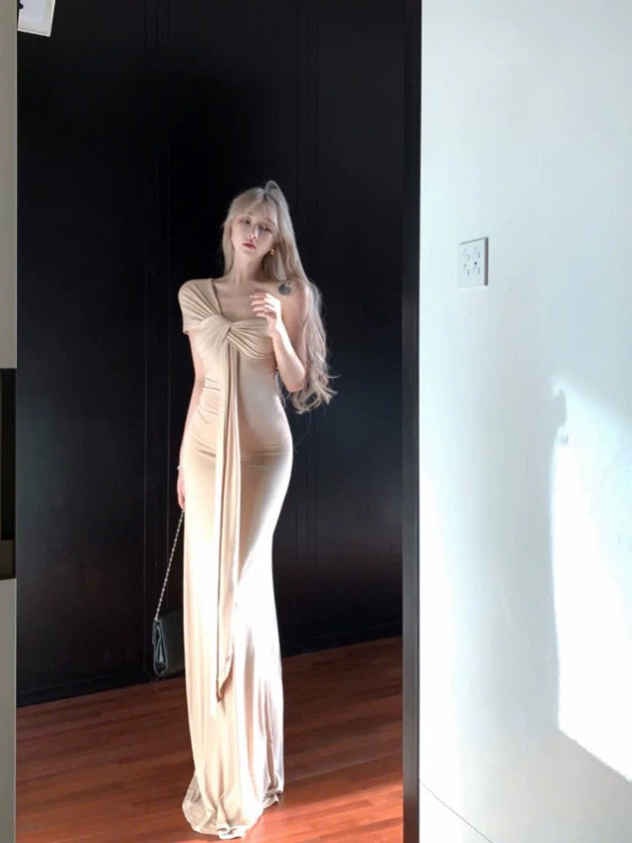 Đầm dài body siu tôn dáng