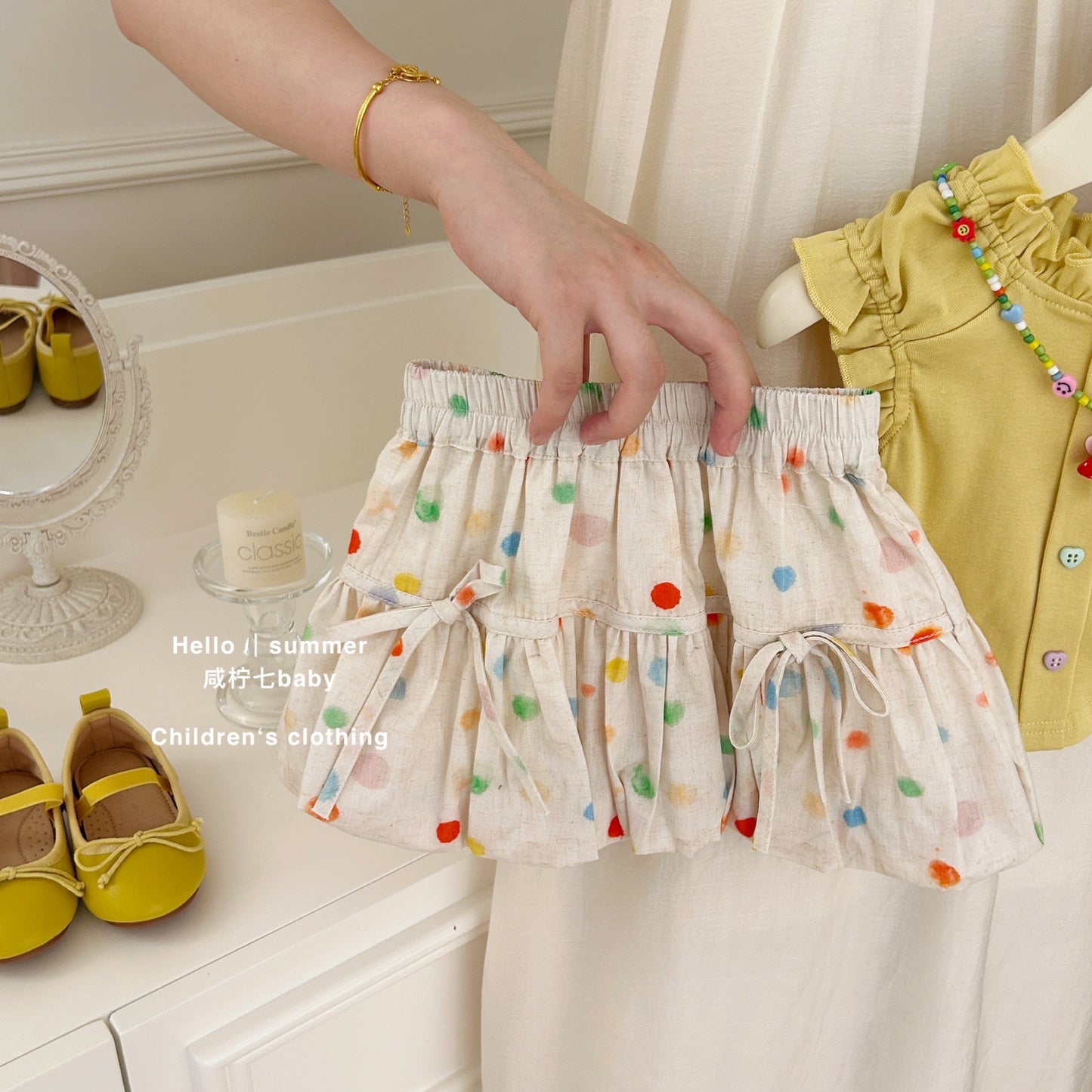 Set áo viền bèo chân váy chấm bi cho bé gái