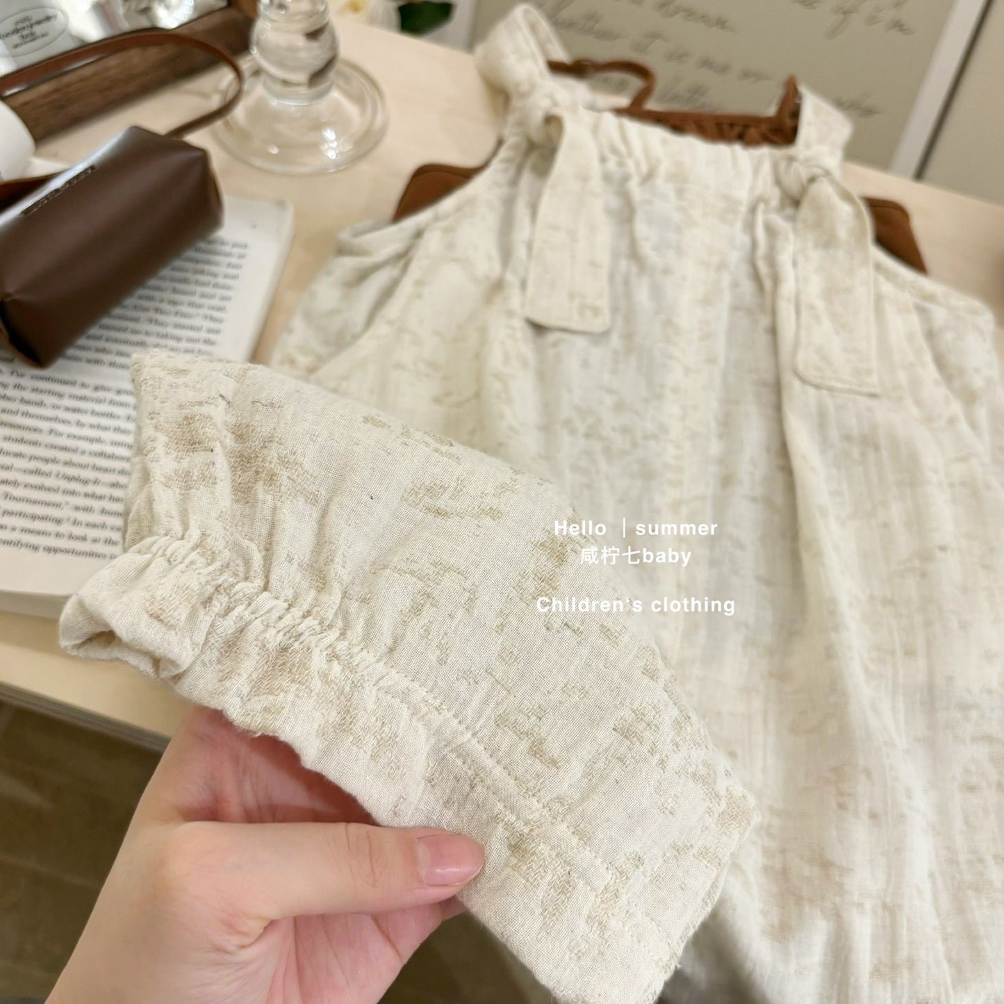 Set yếm nhẹ nhàng cho bé