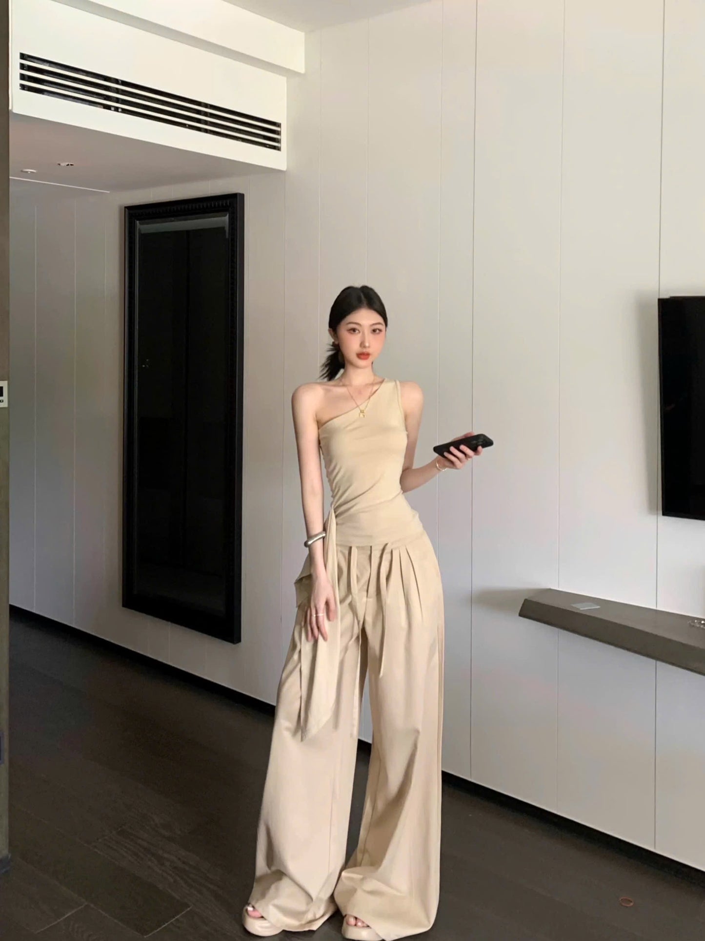 Set áo lệch vai thả dây mix quần suông