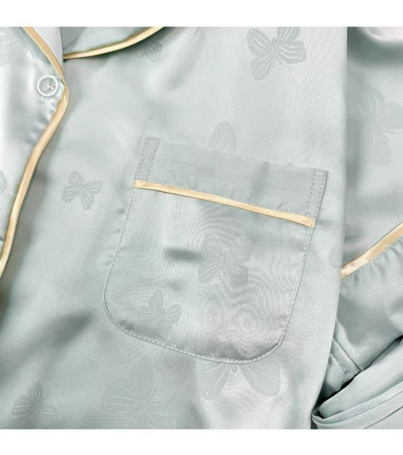 Pijama lụa xanh hoạ tiết bướm