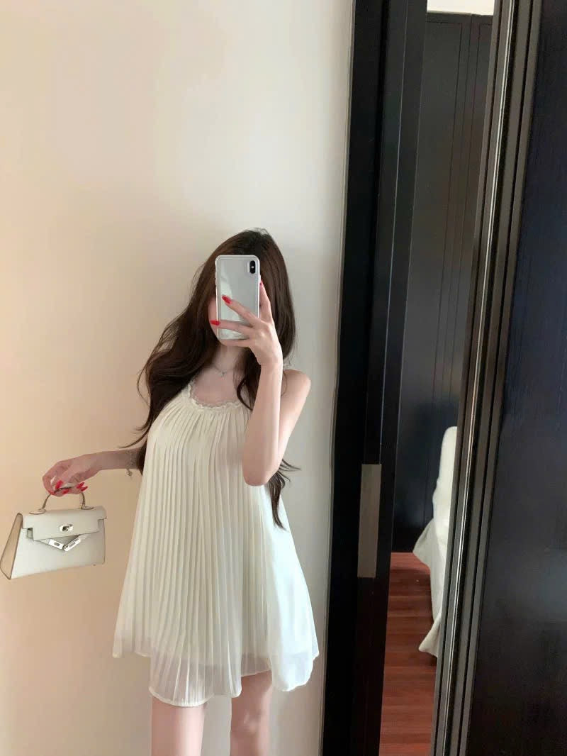 Váy xinh kèm dây mang được 2 kiểu