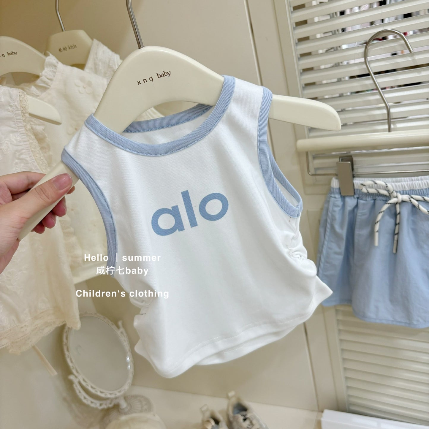 Áo ba lỗ váy xanh dương thể thao mát mẻ