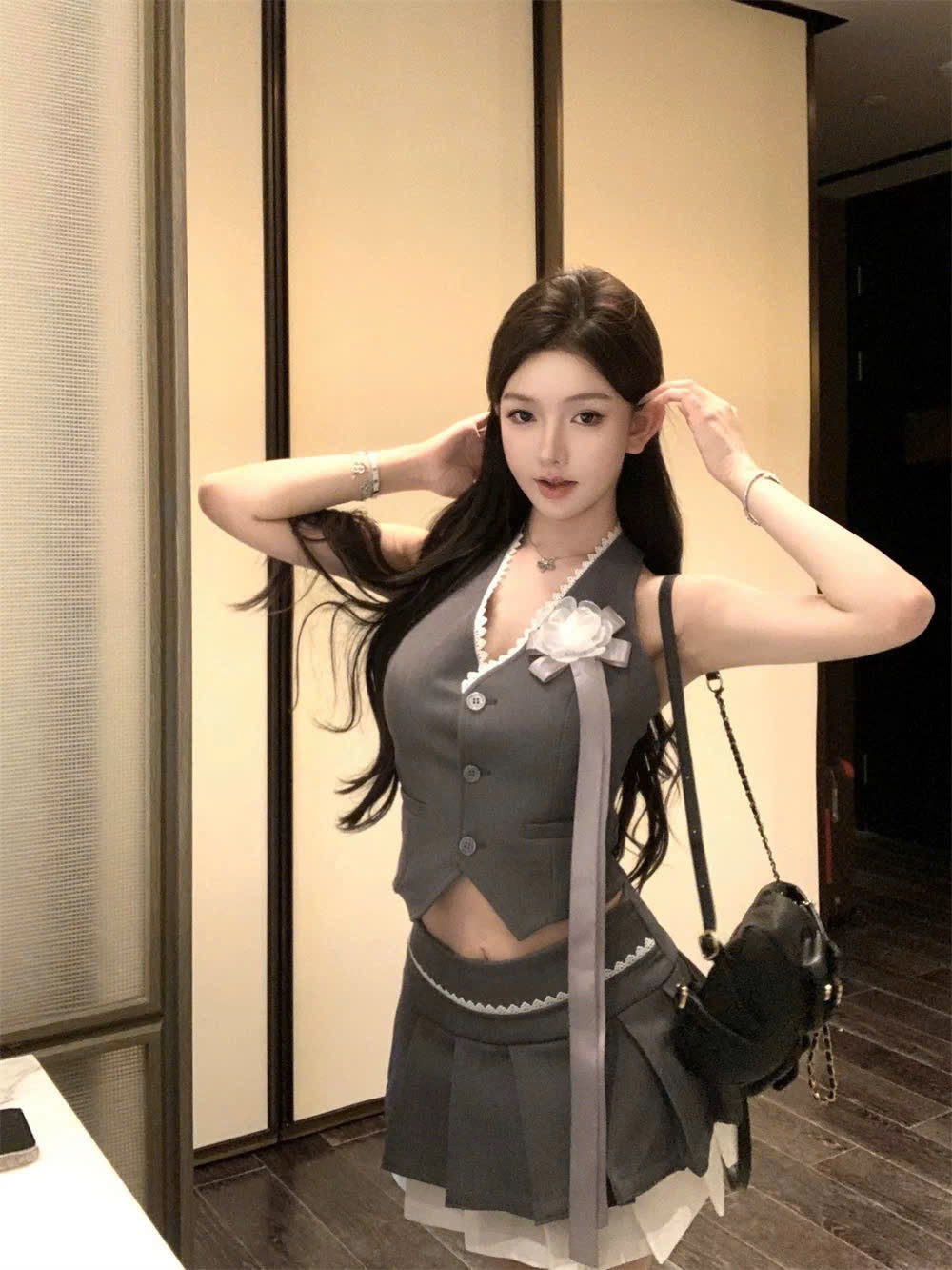Set vest viền ren đính hoa dây xinh yêu