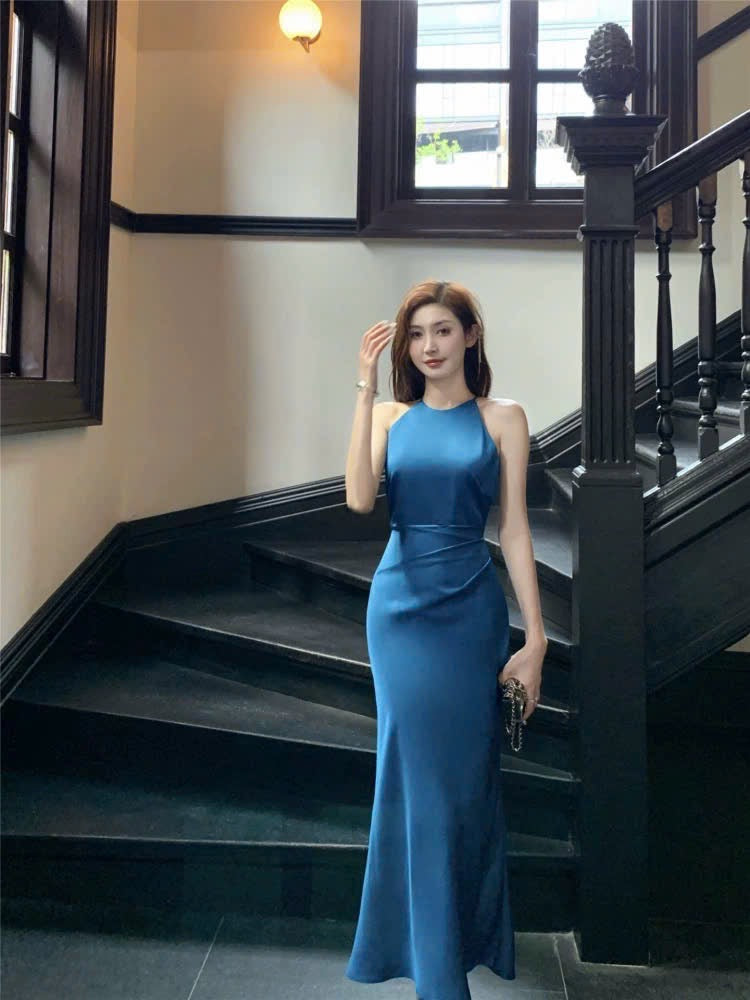 Đầm lụa đi tiệc xanh nhã nhặn