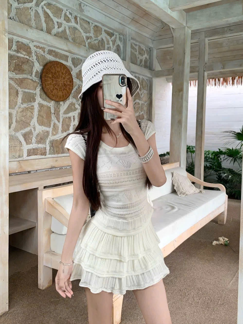 Set áo cổ tròn dệt kim phối chân váy tầng cạp cao