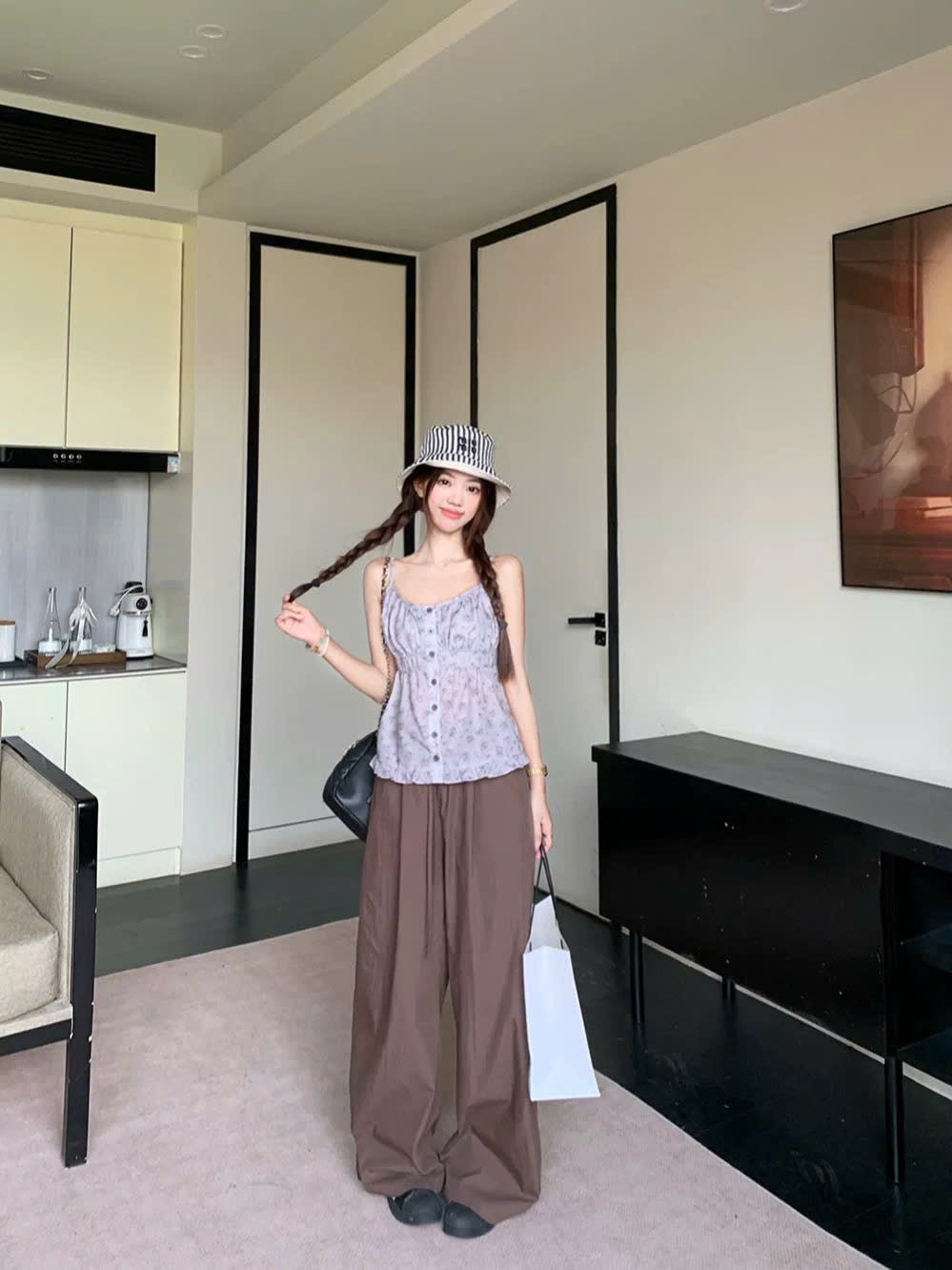 Set xinh áo 2 dây hoa nhí dễ thương phối cùng quần suông