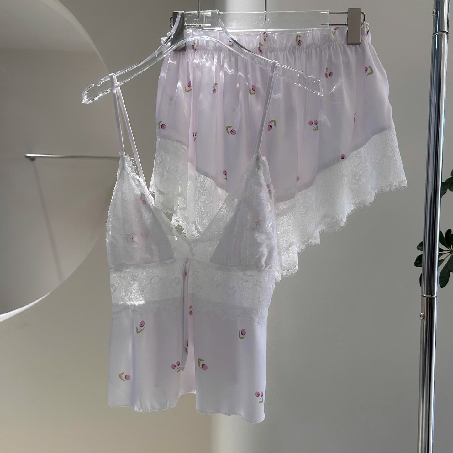 Tổng hợp đồ ngủ 2 dây quyến rũ