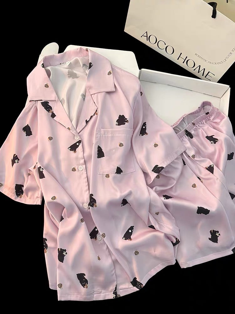 Pijama ngắn màu tím hồng hình gấu đen và ong