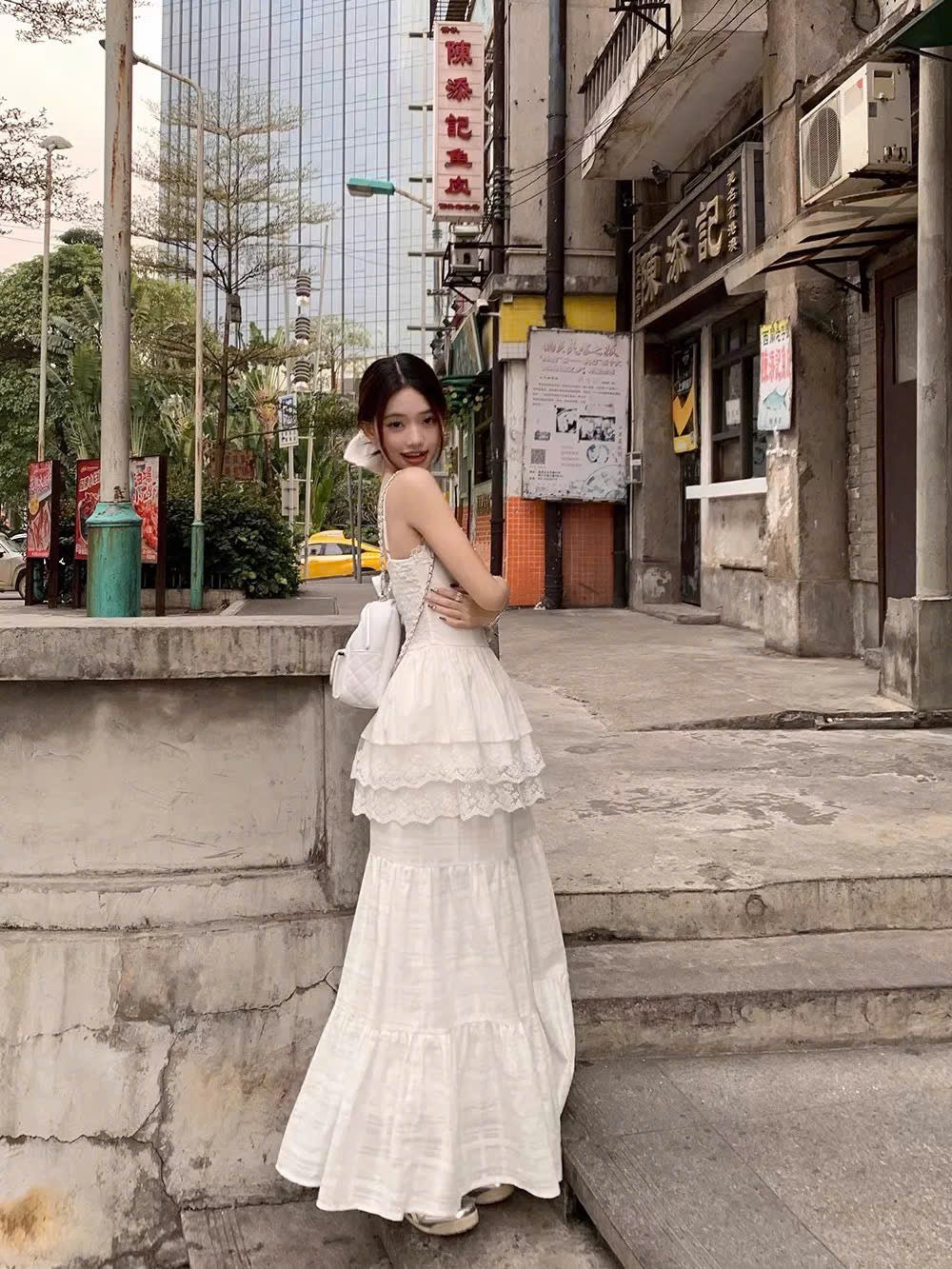 Set áo 2 dây ren đính hoa phối chân váy xoè xinh