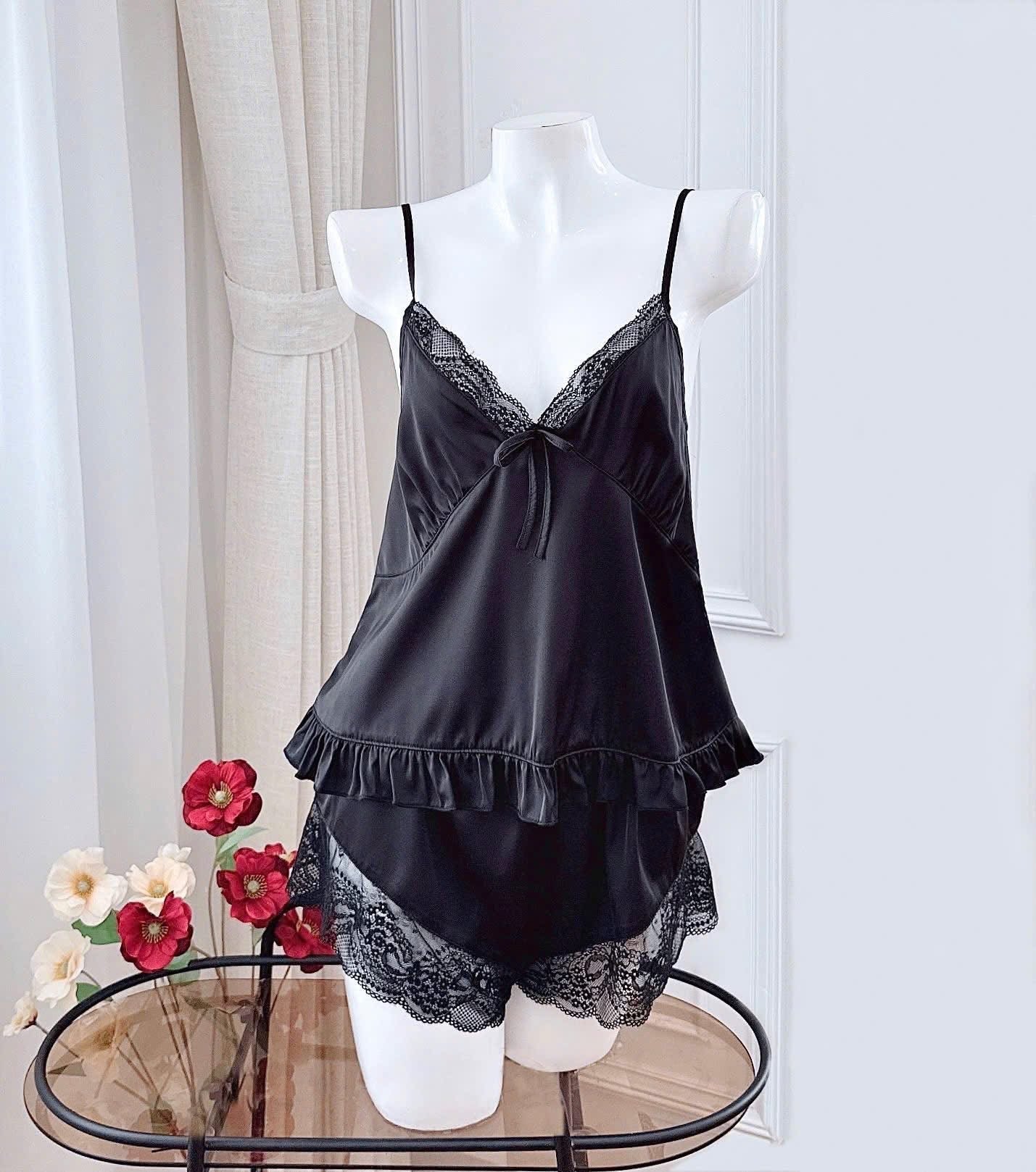 Bộ 2 dây quần đùi lai bèo siêu xinh