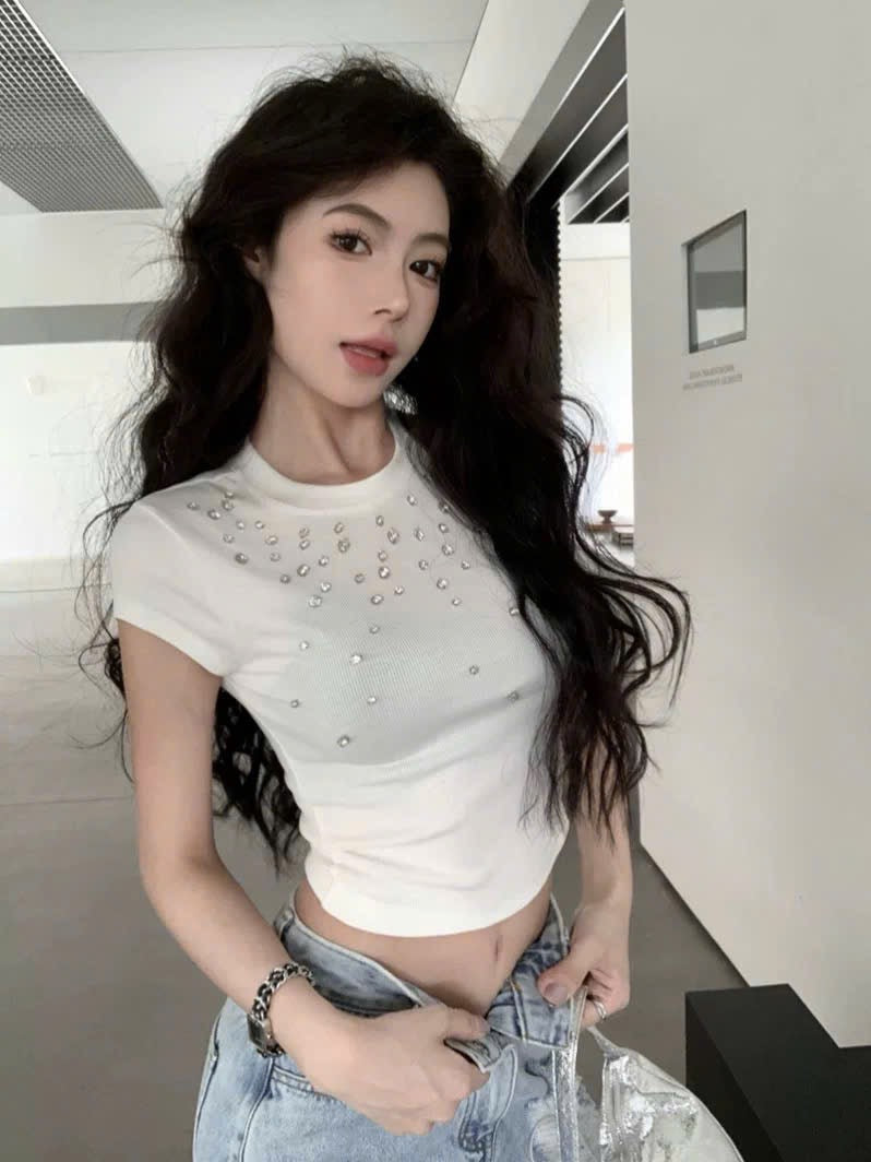 Áo croptop thun đính đá lấp lánh