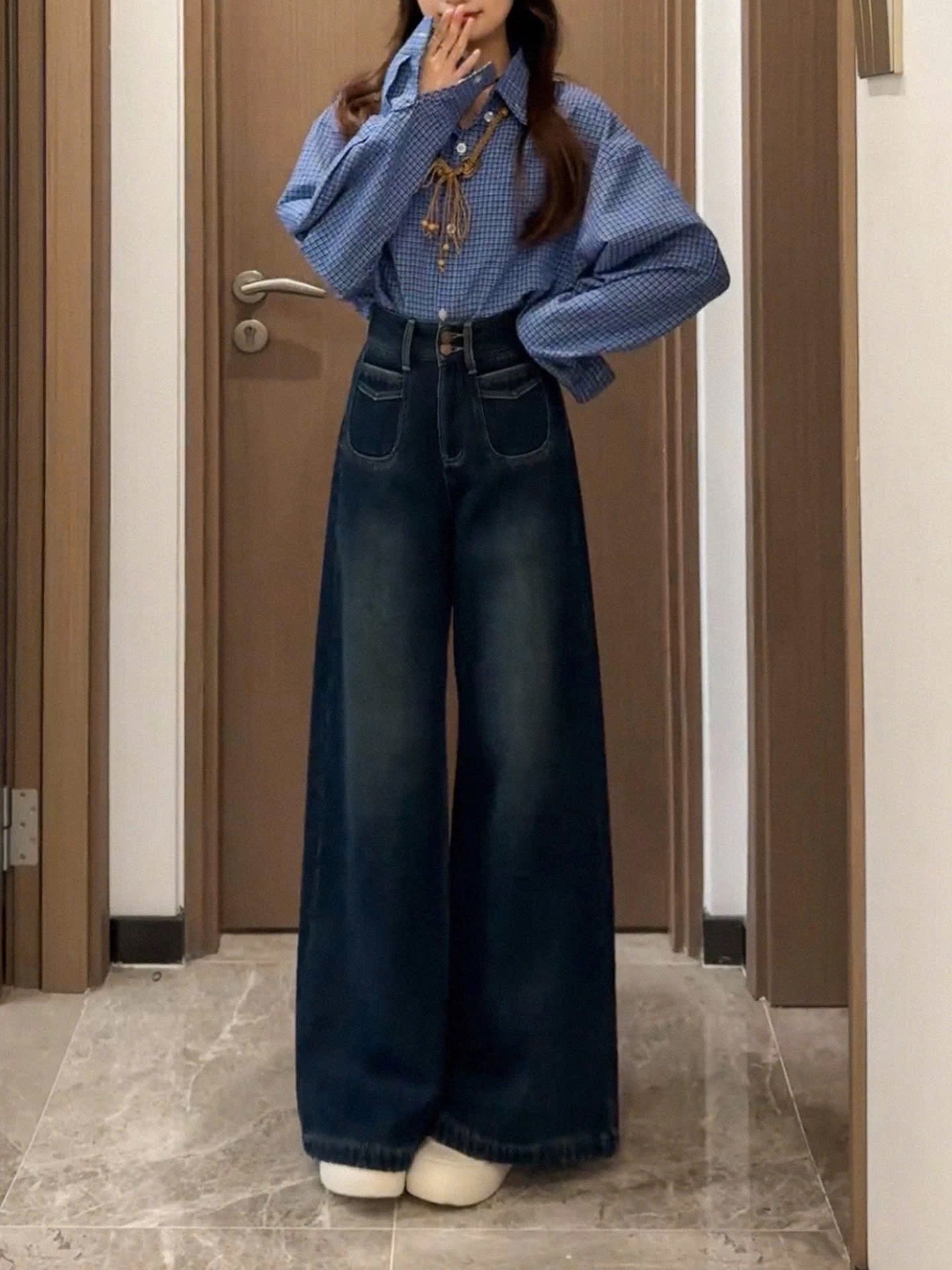 Quần jeans ống suông item must have ở mọi tủ đồ