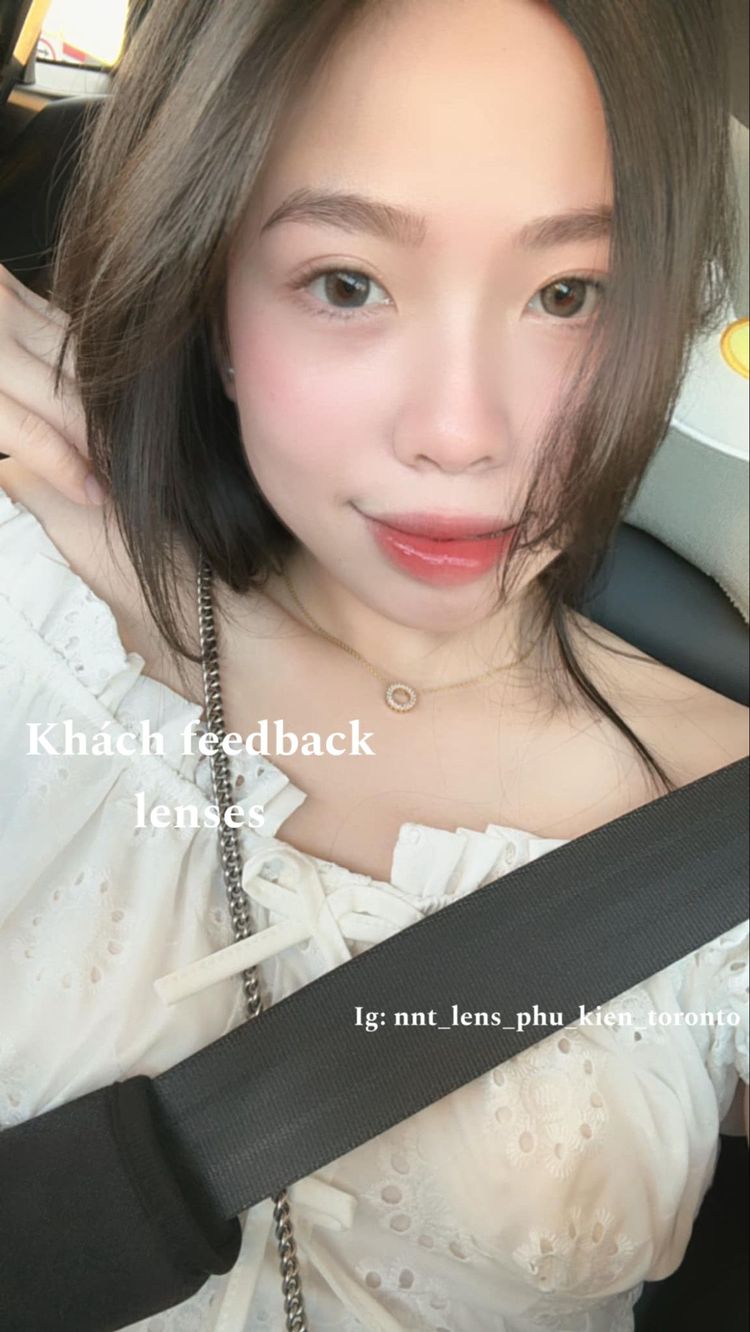 Khách feedback lens